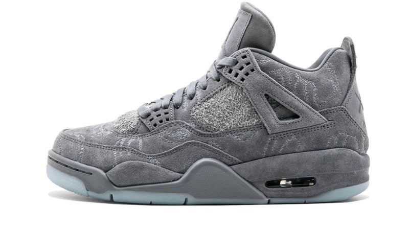 Air Jordan 4 Retro × KAWS
